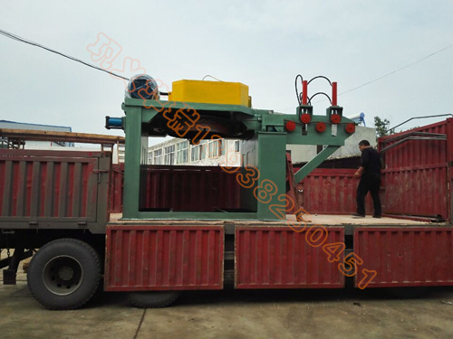 1000型倒立式拉絲機(jī)發(fā)貨3